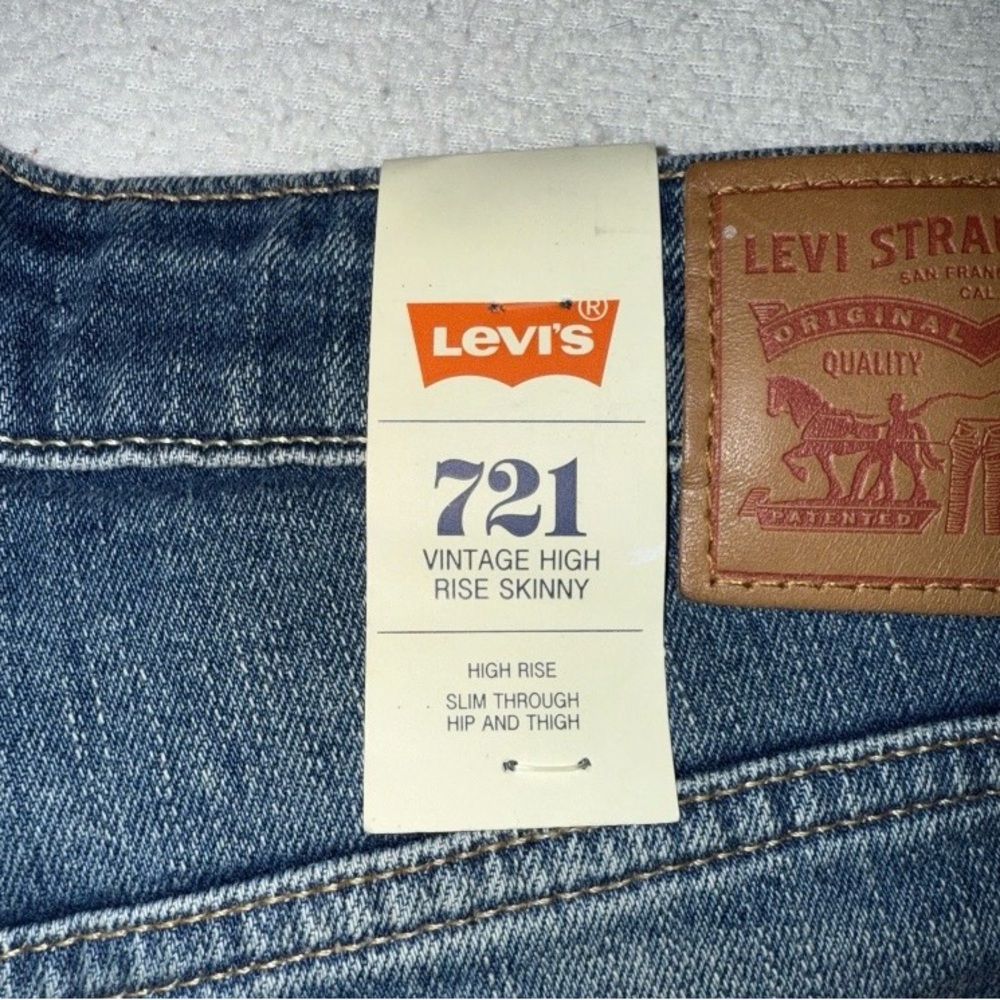 Levi's vintage high rise skinny NWT - Picture 5 of 9